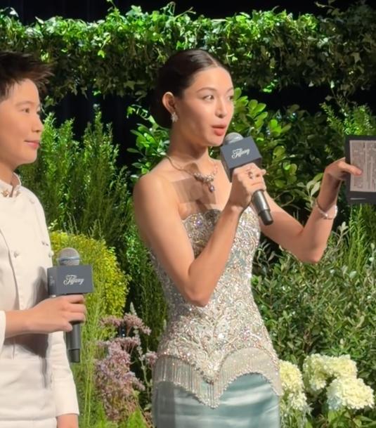 上海晚宴暴露咖位,唐嫣靠边,钟楚曦排不上,C位是影后章子怡|红毯|言承旭