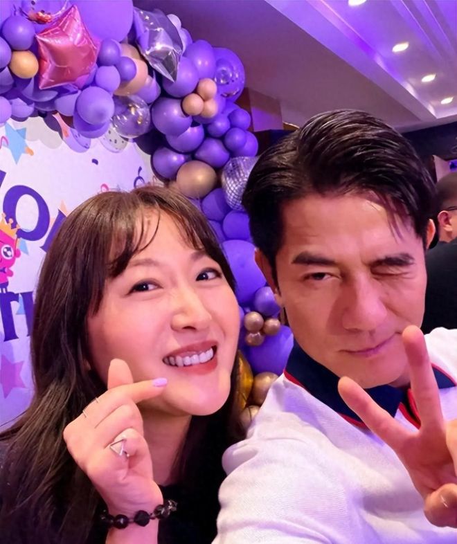 郭富城被曝有意生第四胎，豪宅屋顶吉祥物重新布局，放有灵狮金龙|方媛