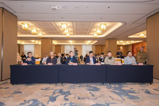 第九届“汉酱杯”全国业余围棋大赛总决赛闭幕_棋牌
