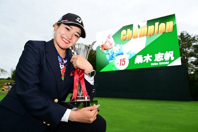 女子排名：桑木志帆夺冠接近前十 吉田优利进前50_lpga赛