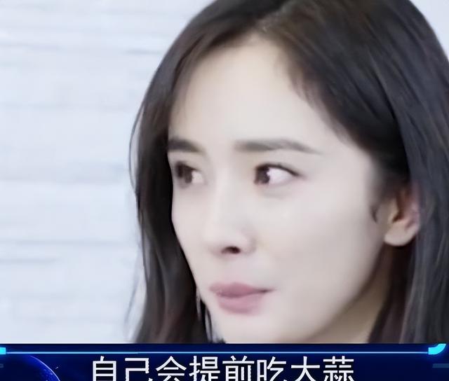 拍吻戏时有"生理反应"咋处理?赵丽颖诚实回应杨幂这招太绝了