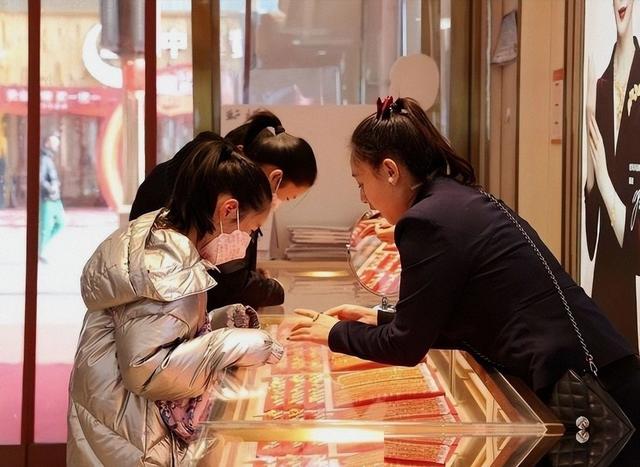 黄金风向真变了?世界黄金协会曾提醒:今年下半年,或将迎关键期