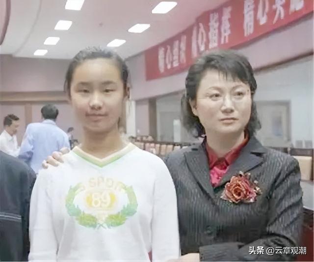 聂海胜妻子：在丈夫上太空前提出离婚，保密生活隐藏了多少辛酸？
