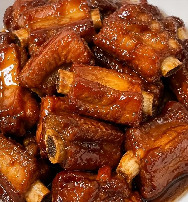 聚会别去饭店挤了！这8道硬核家常菜，道道经典，端上桌倍有面