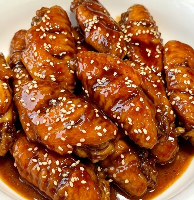 聚会别去饭店挤了！这8道硬核家常菜，道道经典，端上桌倍有面