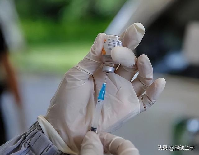 科兴疫苗再陷争议漩涡,当年打完三针的人,该怎么理性看待这件事