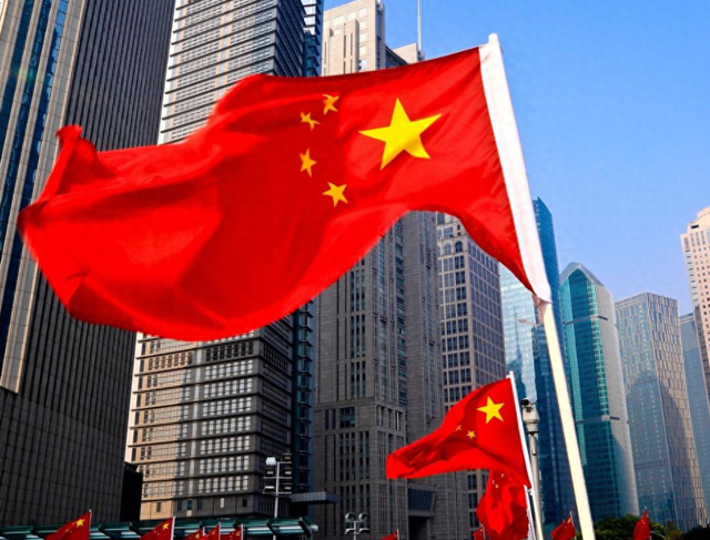 美俄都在盼中国倒下，全球却没人发现：中国握住了独一无二的底牌