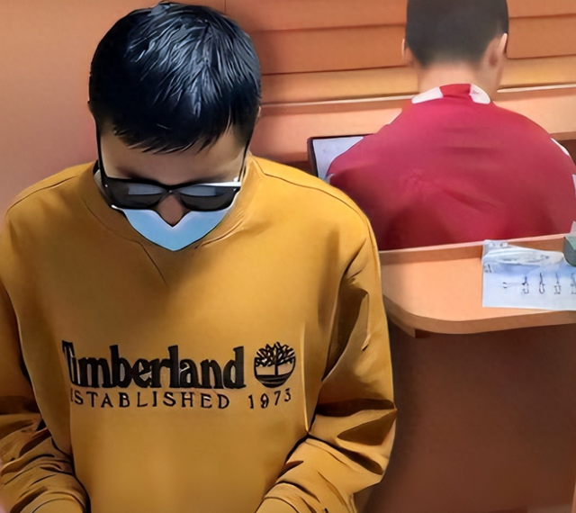 拔出萝卜带出泥！南京留学生刚被遣返，又一“精日”人员被扒出
