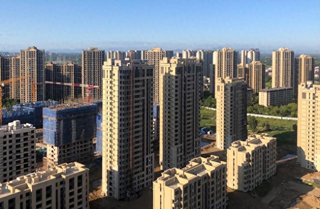 又新增一座“鬼城”!房价从2万暴跌至4千,可即便降价也无人问津