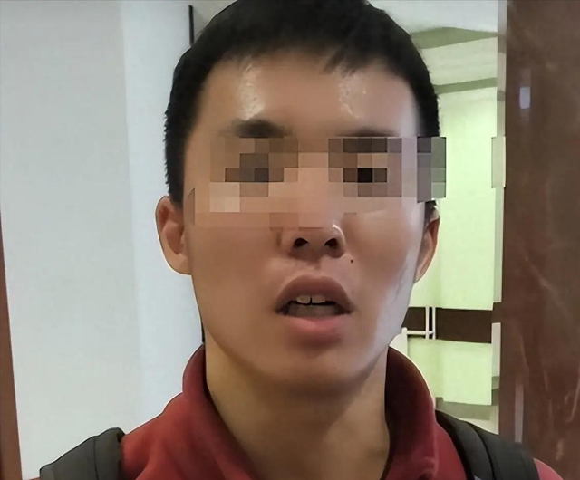 旭日旗事件引爆全网,真相越挖越后怕,董明珠一年前的担心没说错