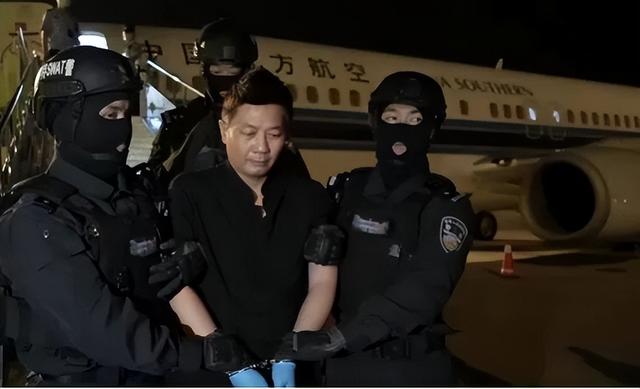 电诈魔头刘忍等待法律宣判!4个兄弟姐妹隐身,父母仍住安徽农村