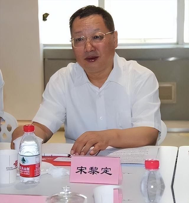 63岁航天功勋宋黎定被查:奖章证明得了来路,证明不了底线