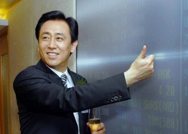 不查不知道，一查吓一跳，许家印隐匿资产被扒，他私底下竟这么壕